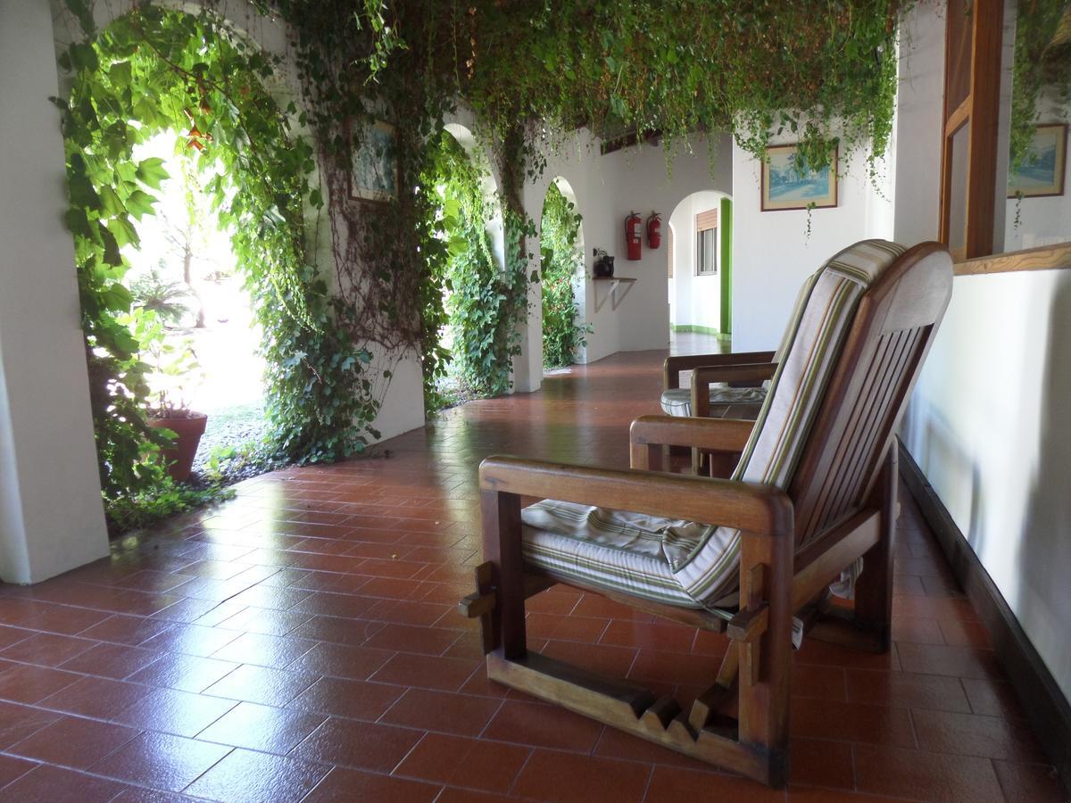 Hotel Carmen De Areco Bagian luar foto