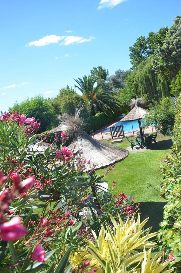 Hotel Carmen De Areco Bagian luar foto