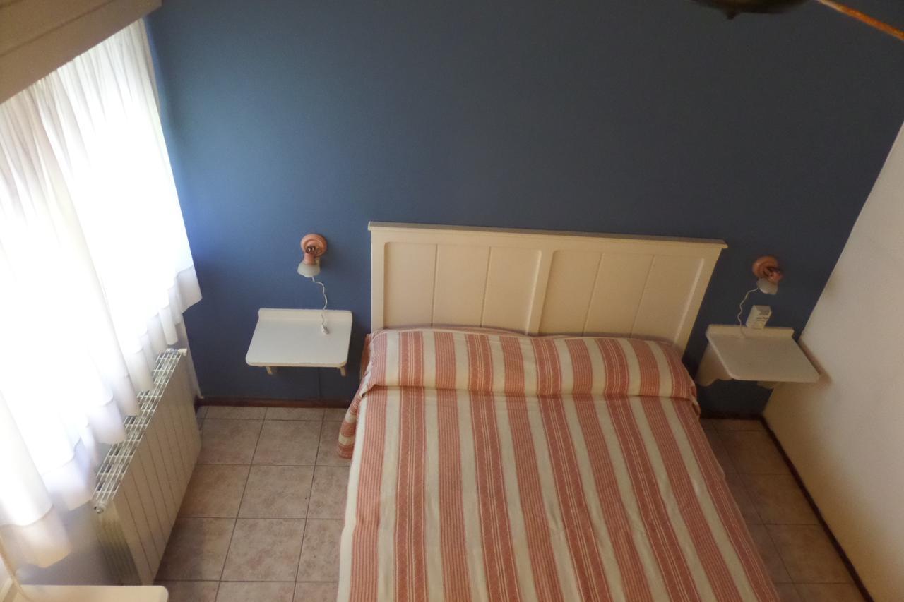 Hotel Carmen De Areco Bagian luar foto